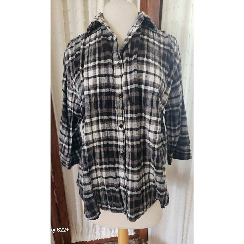 U23 Company One black and white Plaidbutton-up shirt 3/4 Sleeves